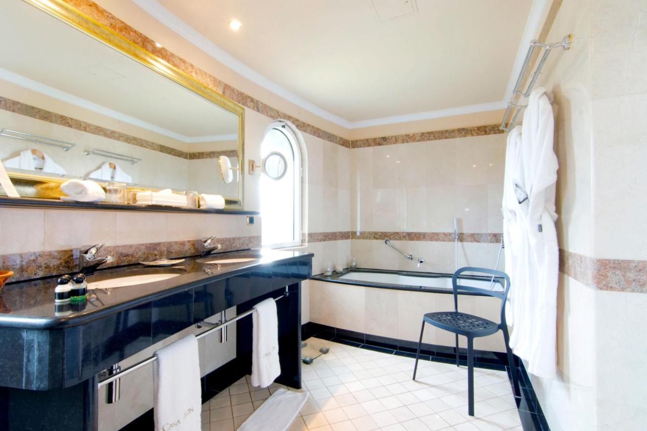 Casa Leon 4*